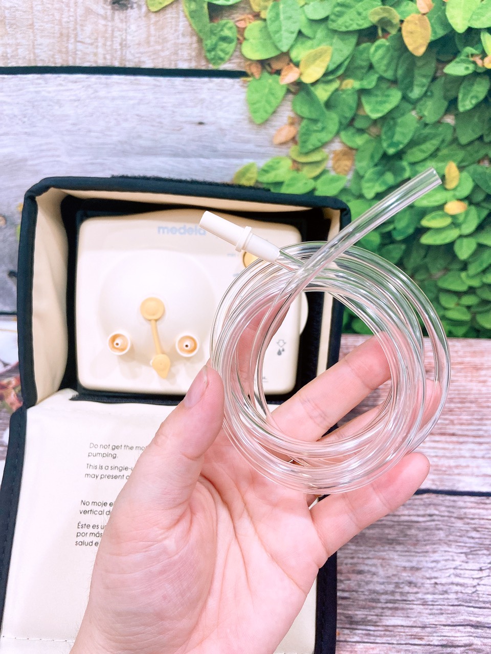 Máy hút sữa Medela Pump túi xách - Ảnh 3